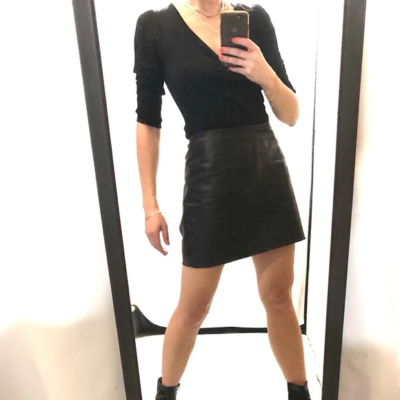 Cute Black Top - Picture 6 of 6